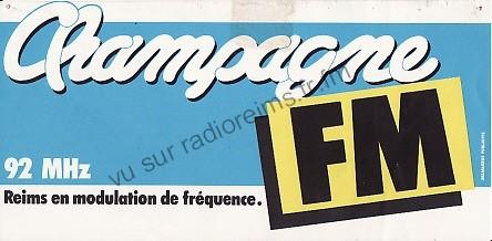 Premier autocollant Champagne FM